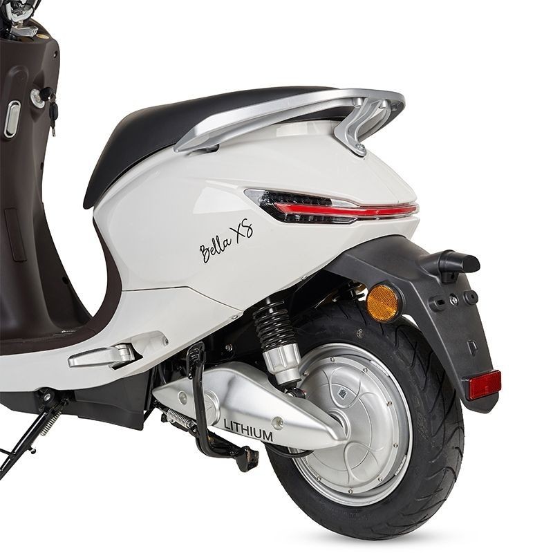 Scooter eléctrico 1200W matriculable Bella xs