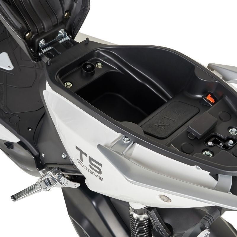 Moto eléctrica matriculable 1500W - T5