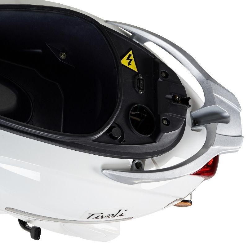 Scooter eléctrico matriculable con motor de 1500W Tivoli