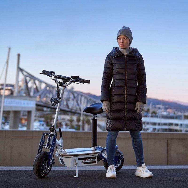 Trottinette électrique 2000W avec siège Sparrow noire